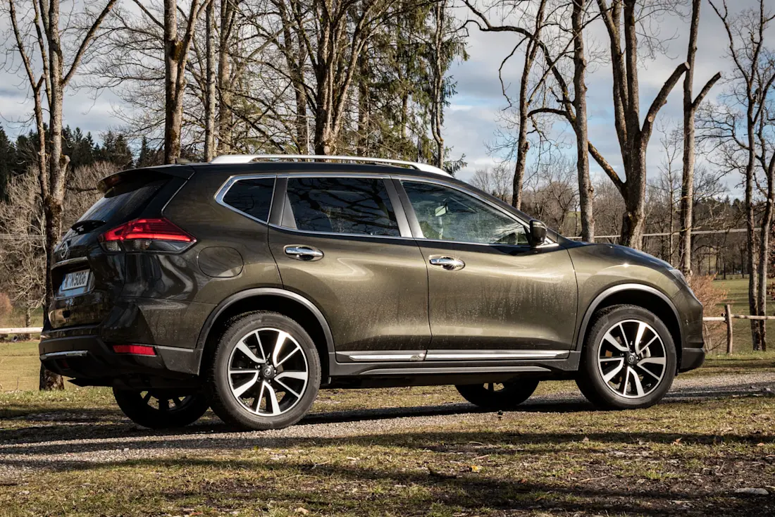 Nissan-X-Trail-Side Nissan-X-Trail-Side