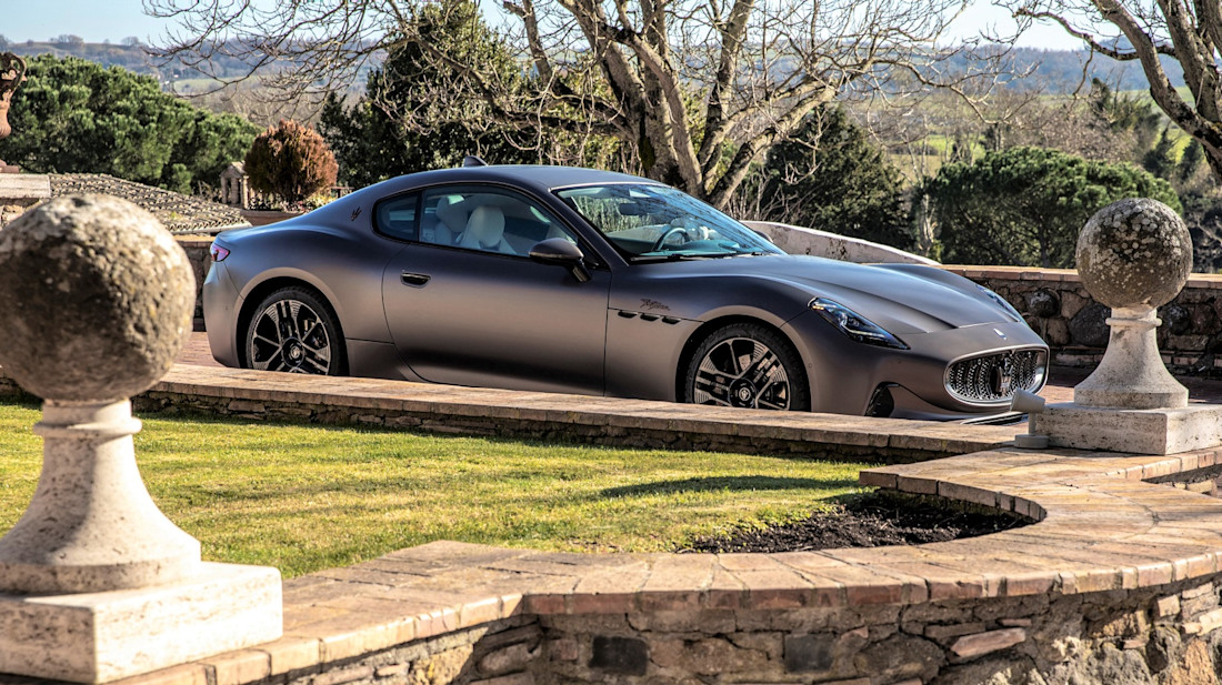 maserati-granturismo-folgore-seite-anwesen