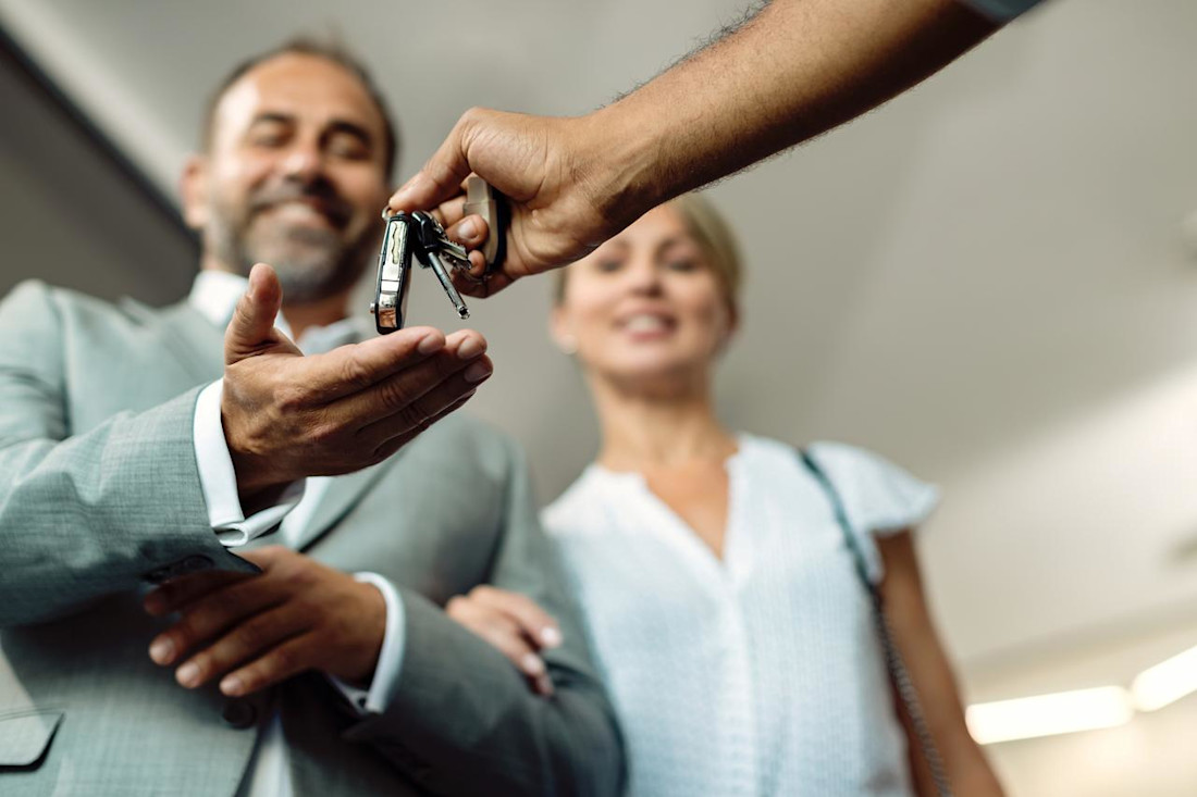 Come vendere un'auto all'estero: come funziona, documenti, regole