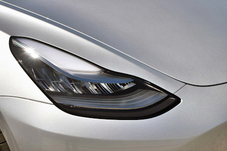 Editorial 2018 tesla model 3 11 mb