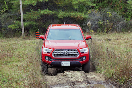 Editorial 07a 2016 toyota tacoma