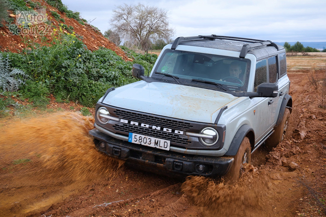 Ford-Bronco-2024-sistema-4x4 (7).jpg