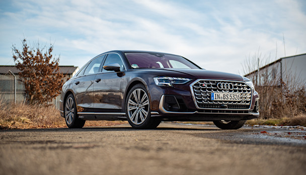 Audi S8