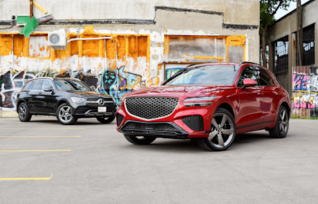 Editorial 2021 mercedes benz glc class vs 2022 genesis gv70 03 sha