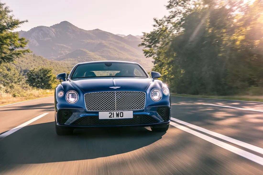 AS24 Bentley voor AS24 Bentley voor