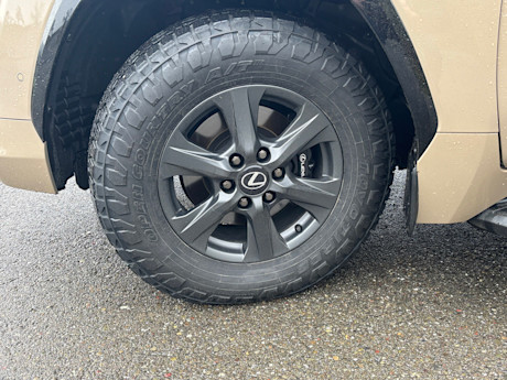 Lexus LX 700h 2025 : essai routier Image
