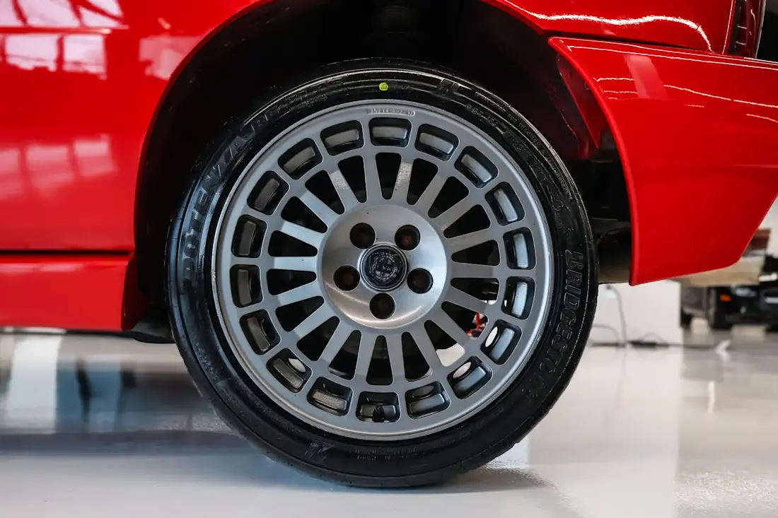 1995 Lancia Delta HF Integrale Evo II - FOTW - CD - 260409 - 16.webp