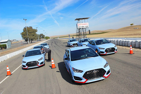 Editorial 2019 hyundai veloster n 13 dh