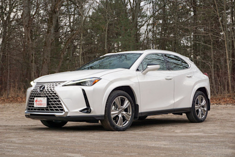Editorial 2023 lexus ux 250h elegance special edition 03 di