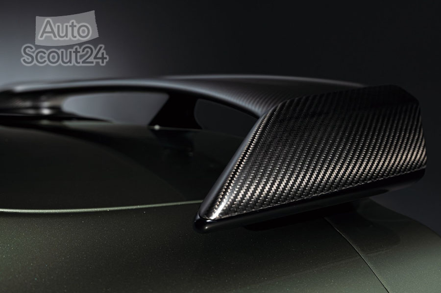 Nissan-GT-R_T-spec-2022-1600-10.jpg