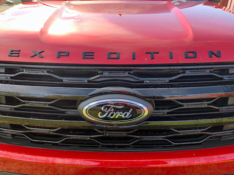 Editorial 2022 ford expedition limited stealth edition 11 mg