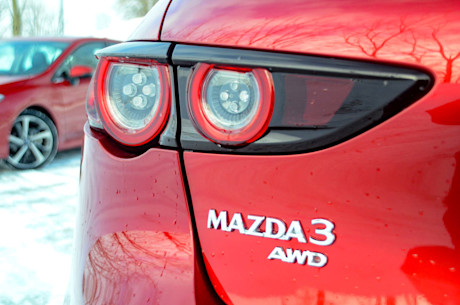 Mazda3 Sport AWD contre Subaru Impreza 2020 : match comparatif Image