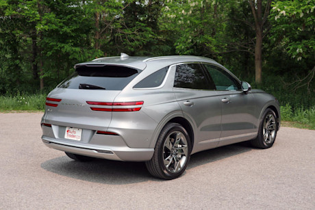 Editorial 2023 genesis electrified gv70 prestige td 230810 07 jm