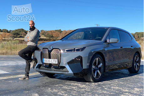 BMW IX 001