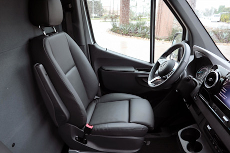 Editorial 2024 mercedes benz esprinter fd 240205 27 jm