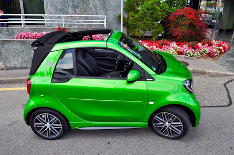 Editorial 2017 smart fortwo electric drive cabrio 04 mb