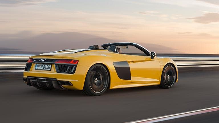 Audi R8 privit din lateral