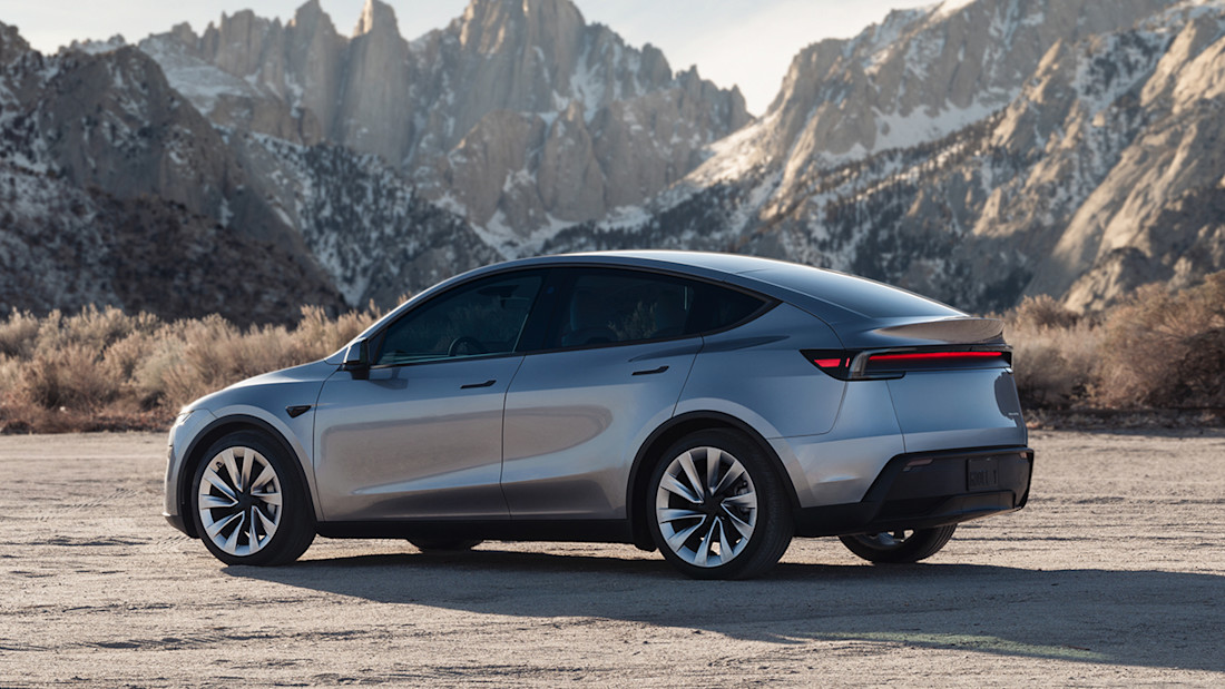 Tesla Model Y 2