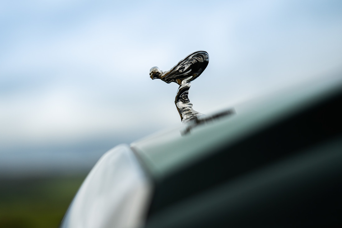 P90530438_highRes_rolls-royce-spectre-