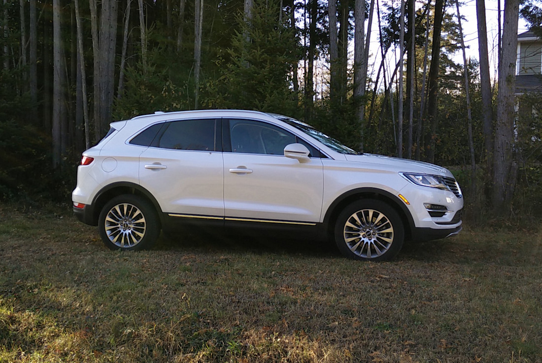 Day-by-Day Review: 2016 Lincoln MKC