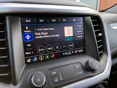 GMC Acadia SLT 2023 : essai routier Image
