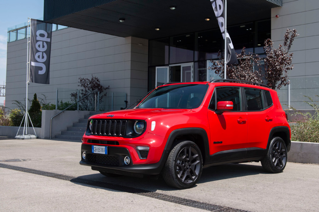 jeep-renegade-4xe (3).jpg