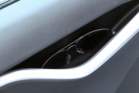 Editorial 2015 tesla model s p85d 32 jy