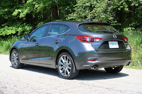Editorial 2018 mazda3 sport gt 04 jm