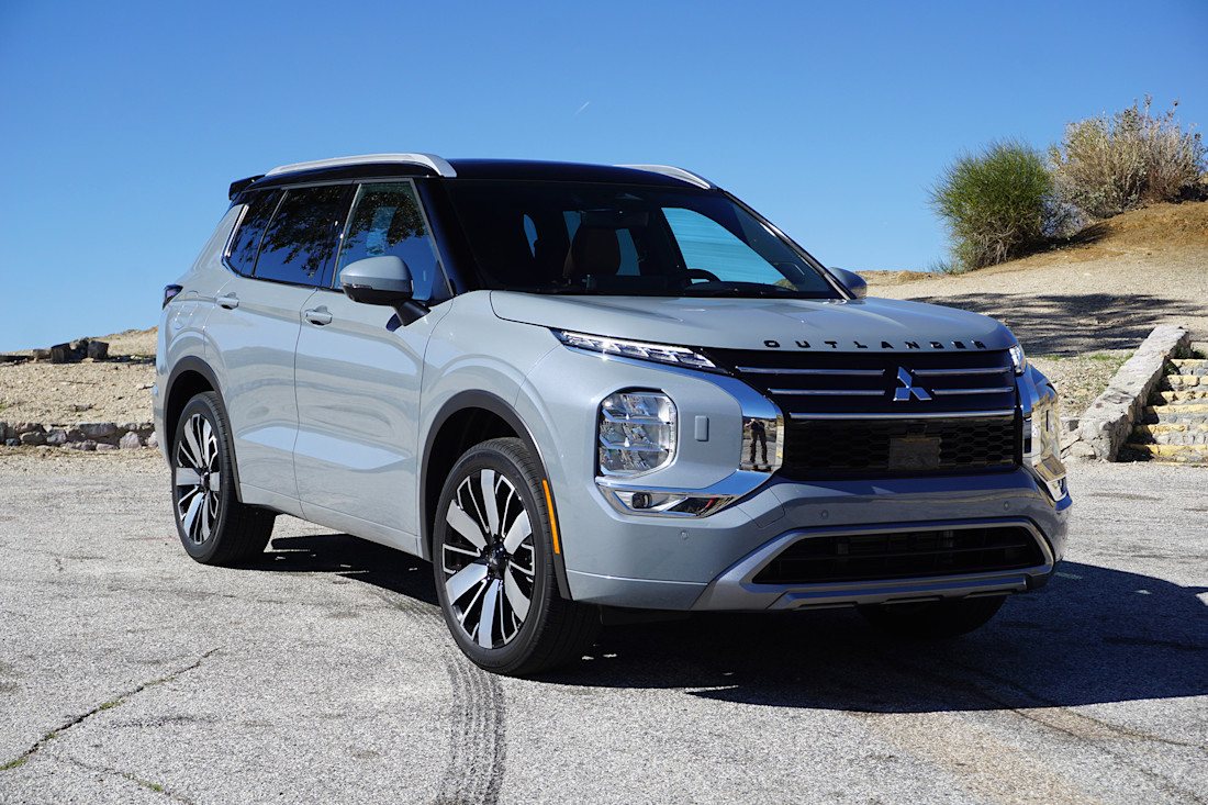 2025 Mitsubishi Outlander First Drive Review + Video