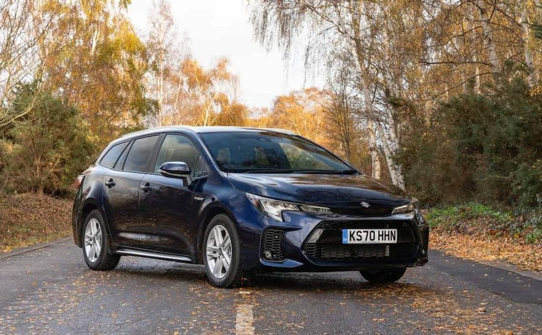 47KFSKzHy1YzuUGcJEWGVY-62b5cb72645fc03b19677d5b56c53ba4-Suzuki_Swace-1100