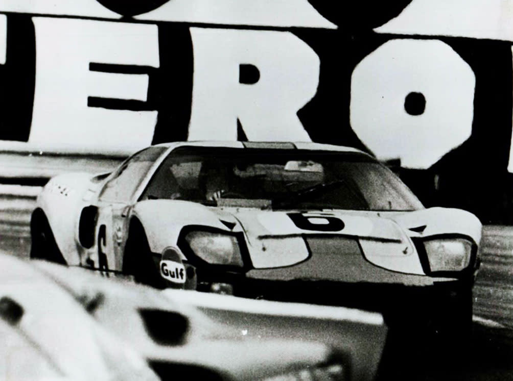 Jacky_Ickx_LM69-(5).jpg