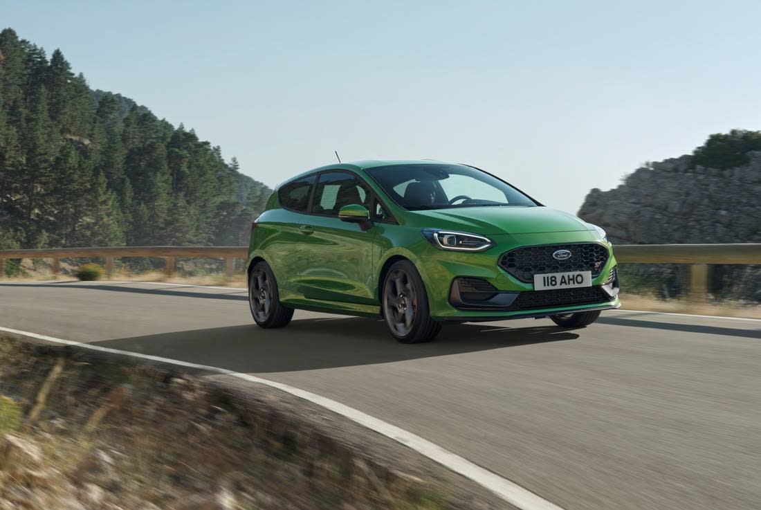 2UOAeRwfvjsw2GHckrATZh-2aed643764d18c90bbe3bdebf417c696-ford-fiesta-sport-side-1100
