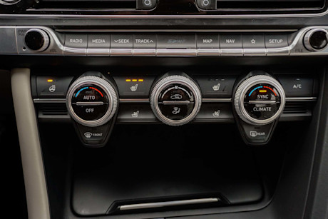 Editorial 2020 genesis g70 33t prestige awd 21 di