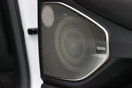 Editorial 2017 genesis g90 33t 27 dh