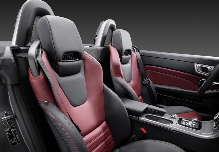 Mercedes-Benz-SLC-2017 interior 2