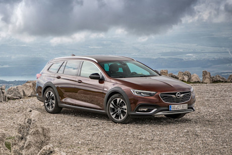 Opel-Country-Tourer-Hero