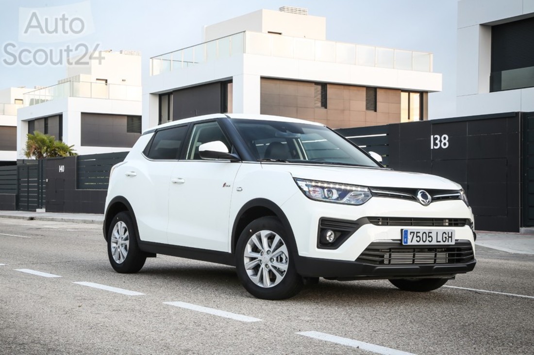 ssangyong tivoli glp 128 cv (6).jpg