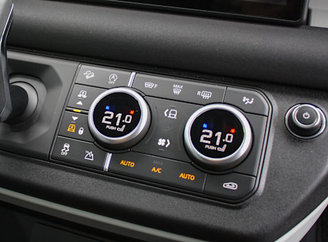 Land Rover Defender 90 P400 X-Dynamic 2021 : essai routier Image