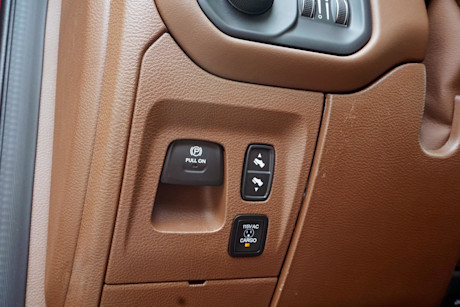 Editorial 2021 ram 1500 limited longhorn 4wd 29 di