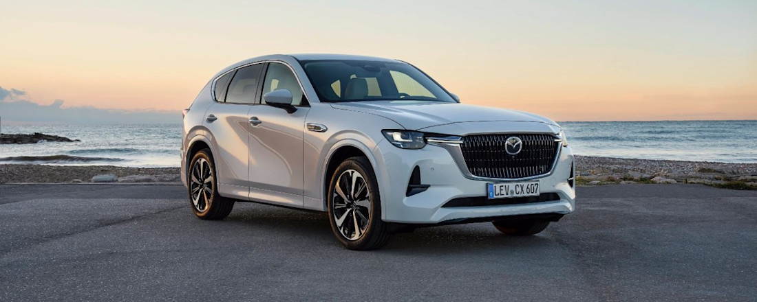 2022 mazda cx-60 barcelona rw still 001