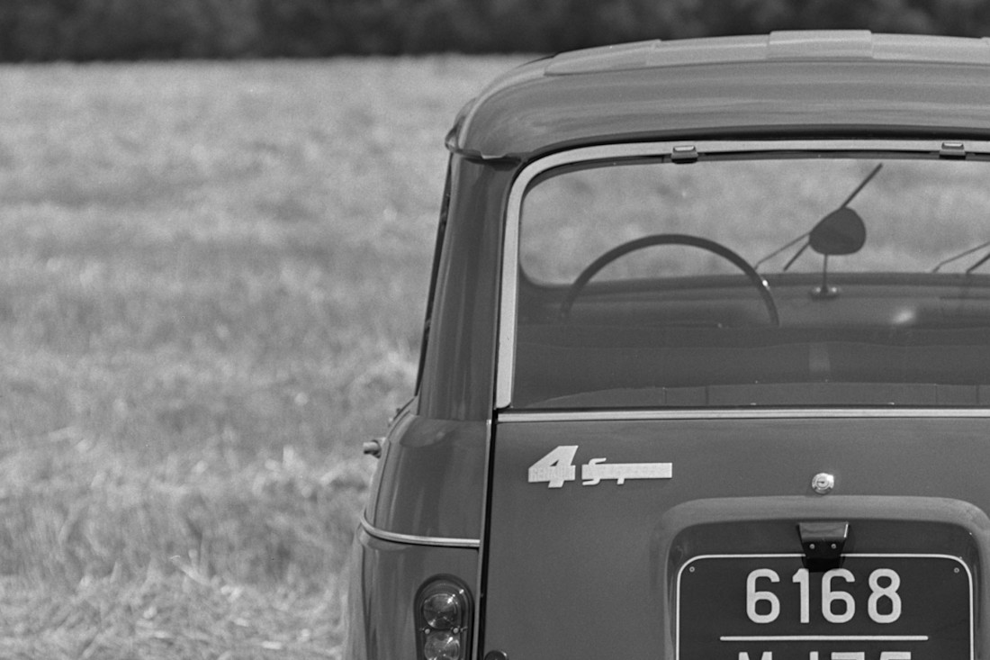 met-deze-10-gave-details-gaat-de-renault-4-jou-in-2025-verleiden-2024-08.jpg