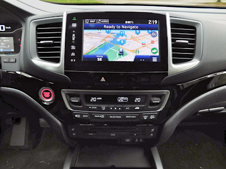 Editorial 2016 honda pilot touring awd sh 28