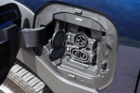Editorial 2023 toyota bz4x le td 230921 15 jm