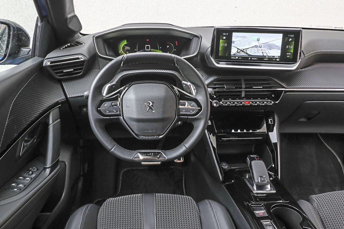 peugeot-208-peugeot-308-2022-4.jpg