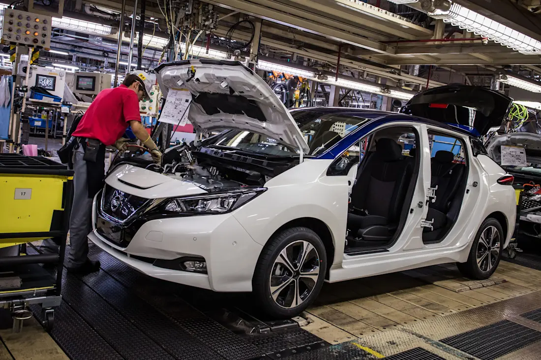 426201814 Nissan fuses pioneering electric innovation and ProPILOT technology to