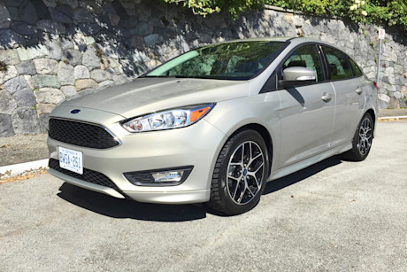Editorial 2015 ford focus se sedan gw 06