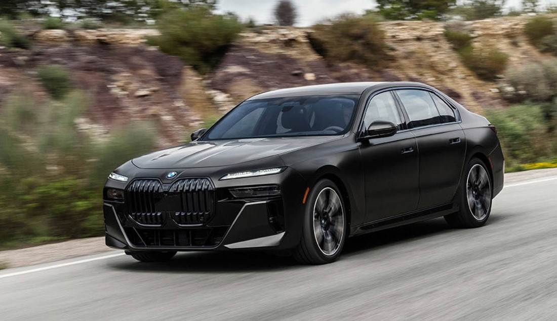 Nuevos_BMW_i7_y_760i_2022__7_.jpg