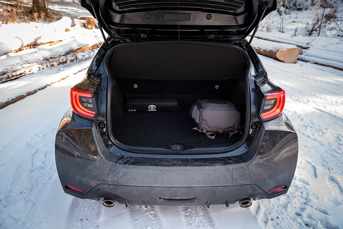Toyota-GR-Yaris-2021-Trunk Toyota-GR-Yaris-2021-Trunk