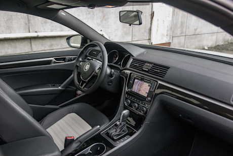 Editorial 2018 volkswagen passat gt 13 bm