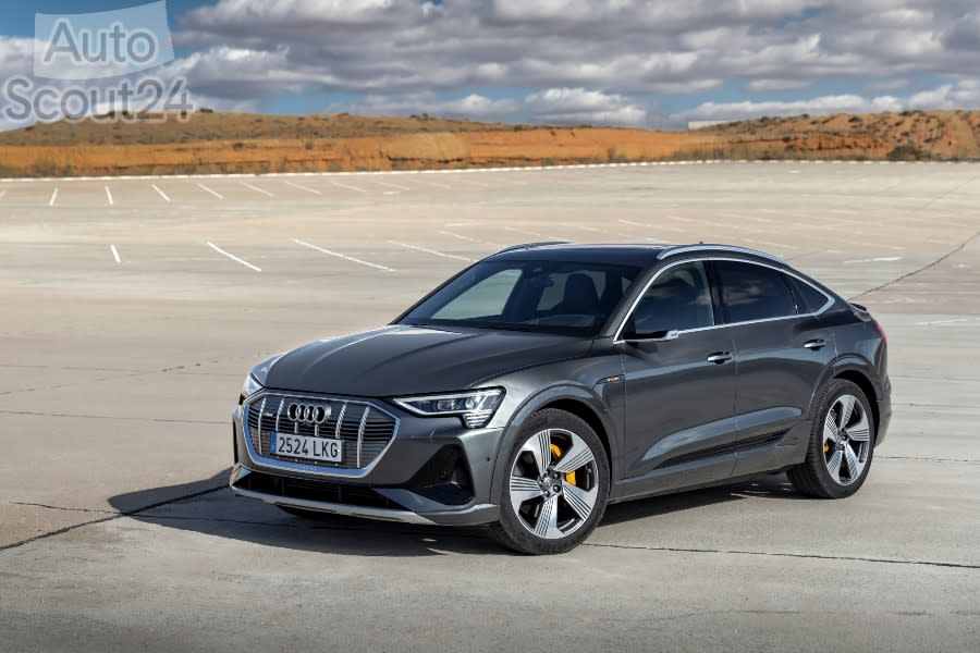 Audi e-tron Sportback alta_103 (1).jpg